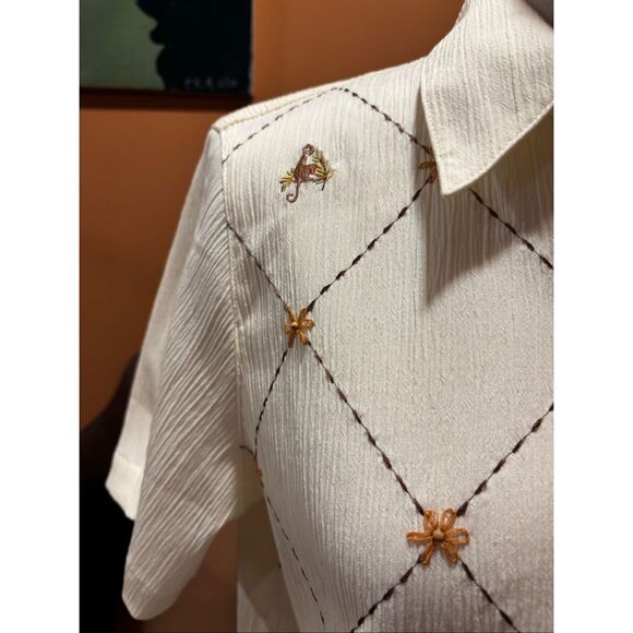 Alfred Dunner Embroidered Button-Up Top Whimsical Monkey Floral Details 10P NWT - Picture 11 of 14